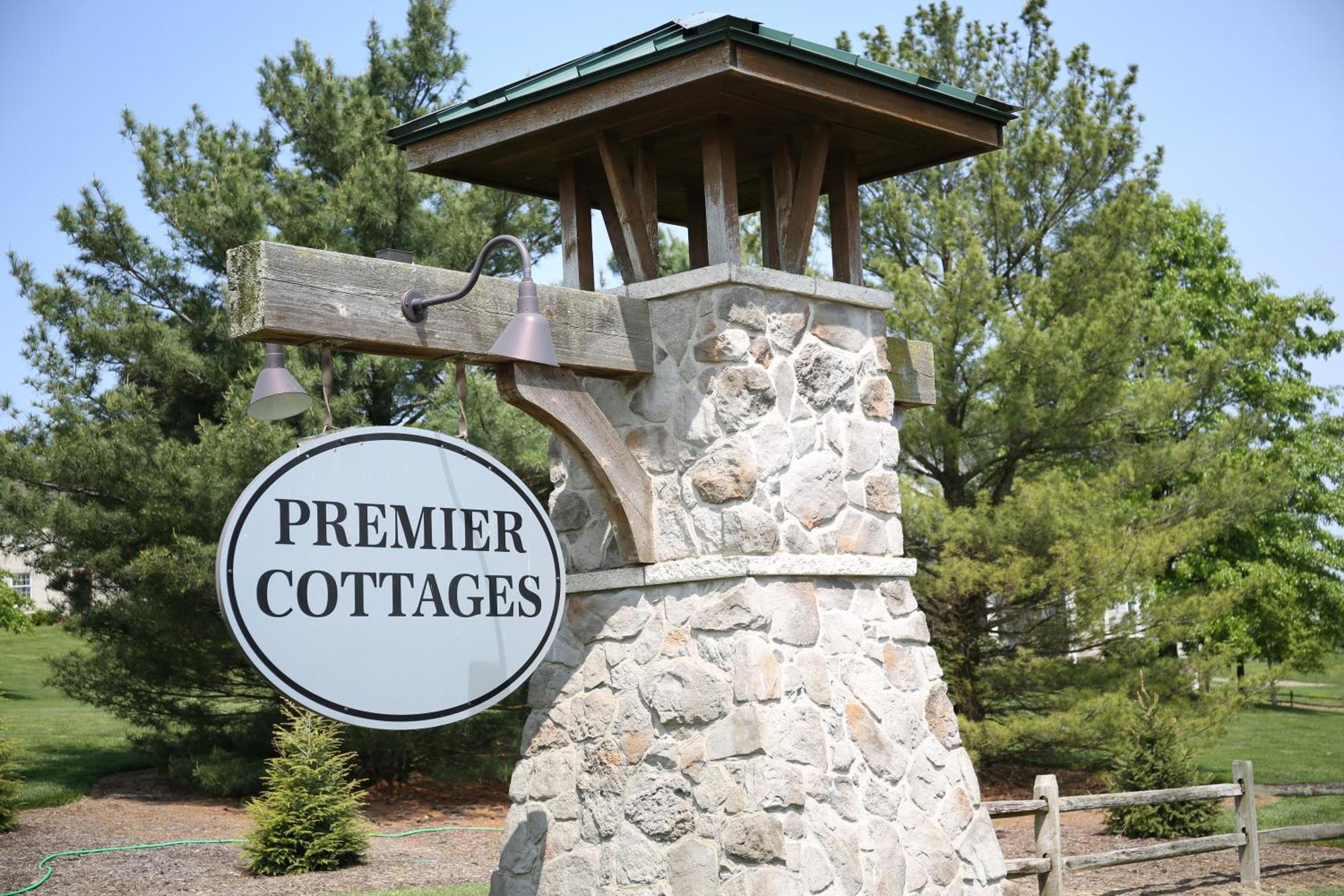 Premier Cottages By Amish Country Lodging Berlin Exterior foto